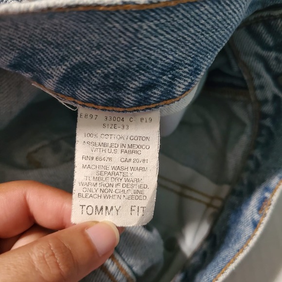 VTG Tommy Hilfiger Women's denim flat front solid shorts‎ Sz 33 Men's 12 Women's - Picture 4 of 8